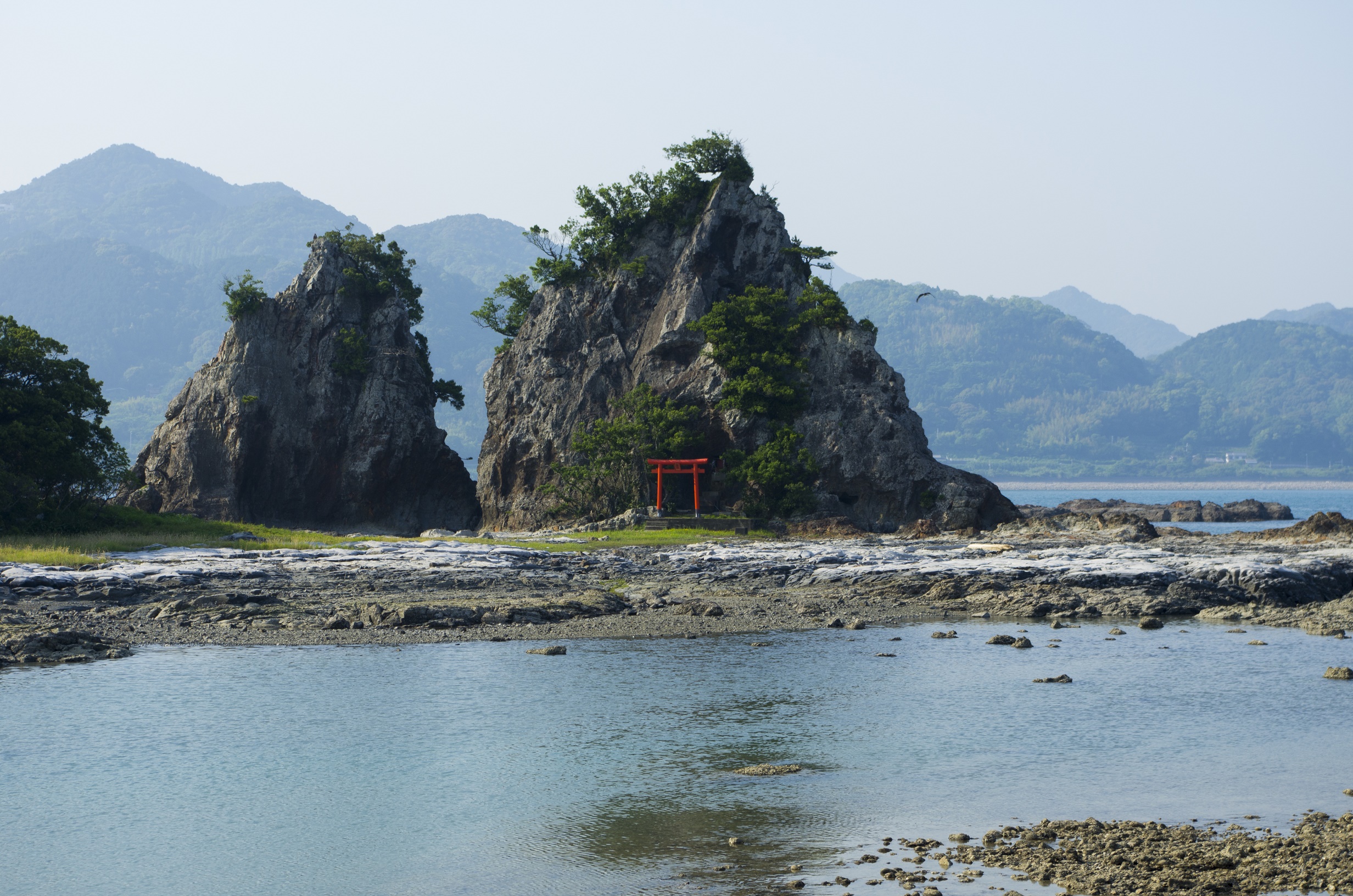 Little shrine in the Kii-Katsuura bay